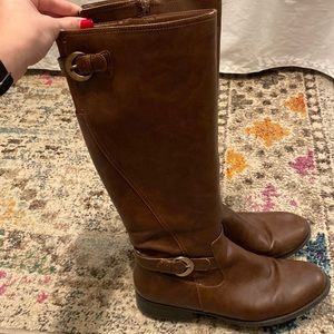Riding boots